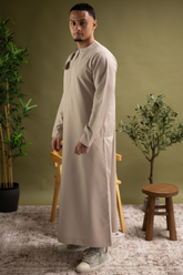 Rajul Fajr Omani Taupe Mens Thobe Jubbah
